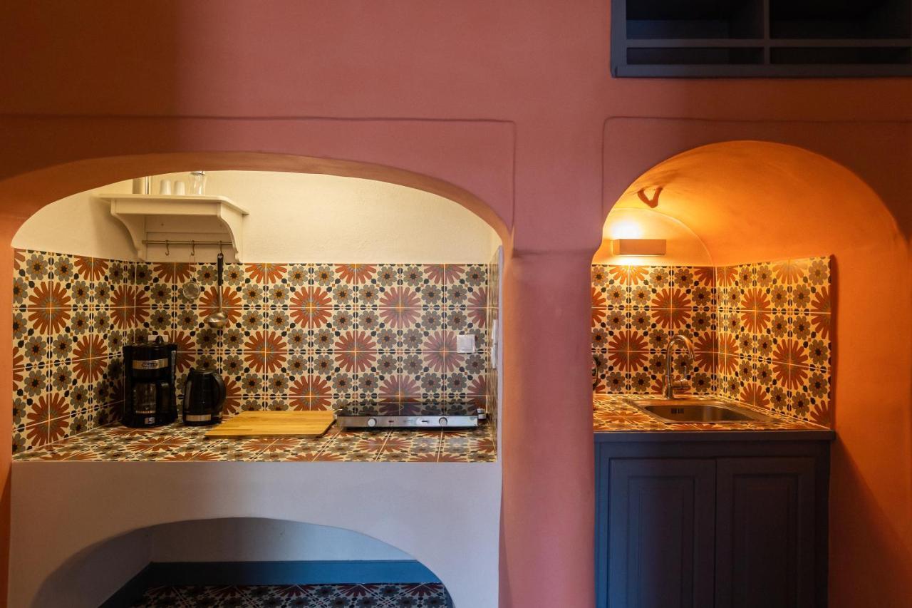 St.Mammas Traditional Apartment Mesaria Eksteriør bilde